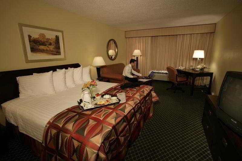 Hotel 31 Houston Near The Galleria الغرفة الصورة